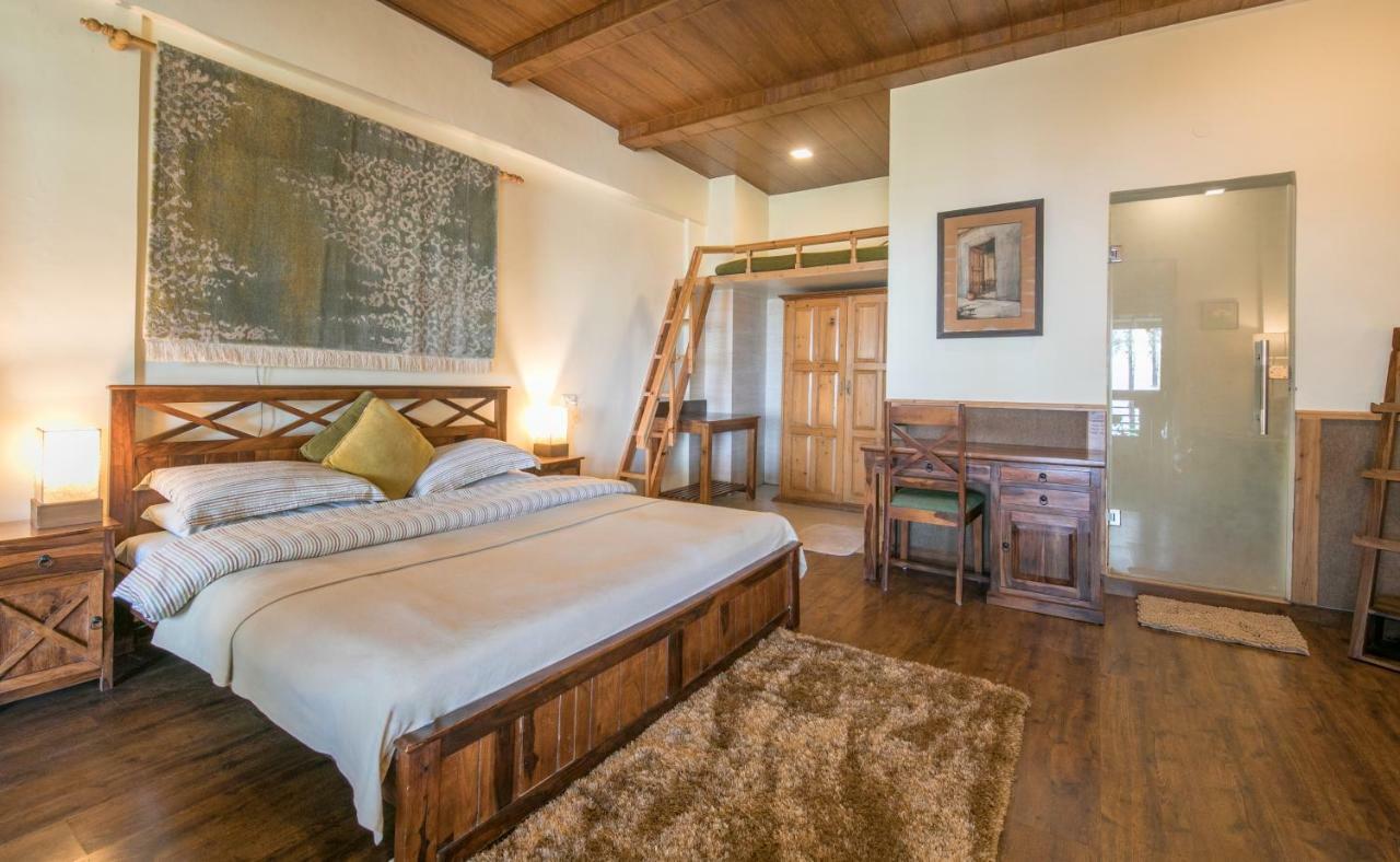 Stayvista At The Corner House - Pet Friendly Villa Shimla Esterno foto