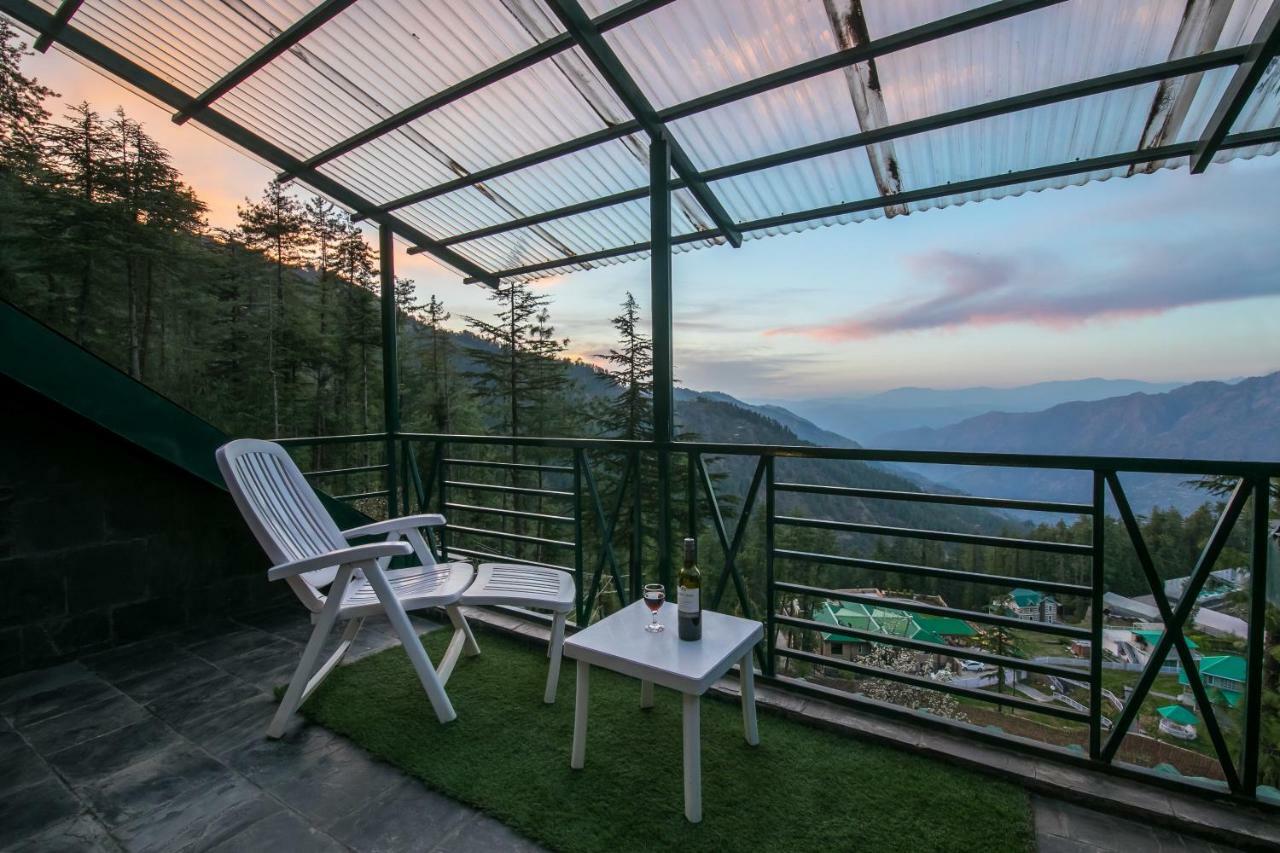 Stayvista At The Corner House - Pet Friendly Villa Shimla Esterno foto